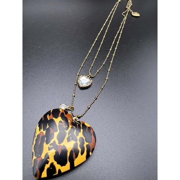 Betsey Johnson Animal Print Heart Locket - Picture 1 of 7